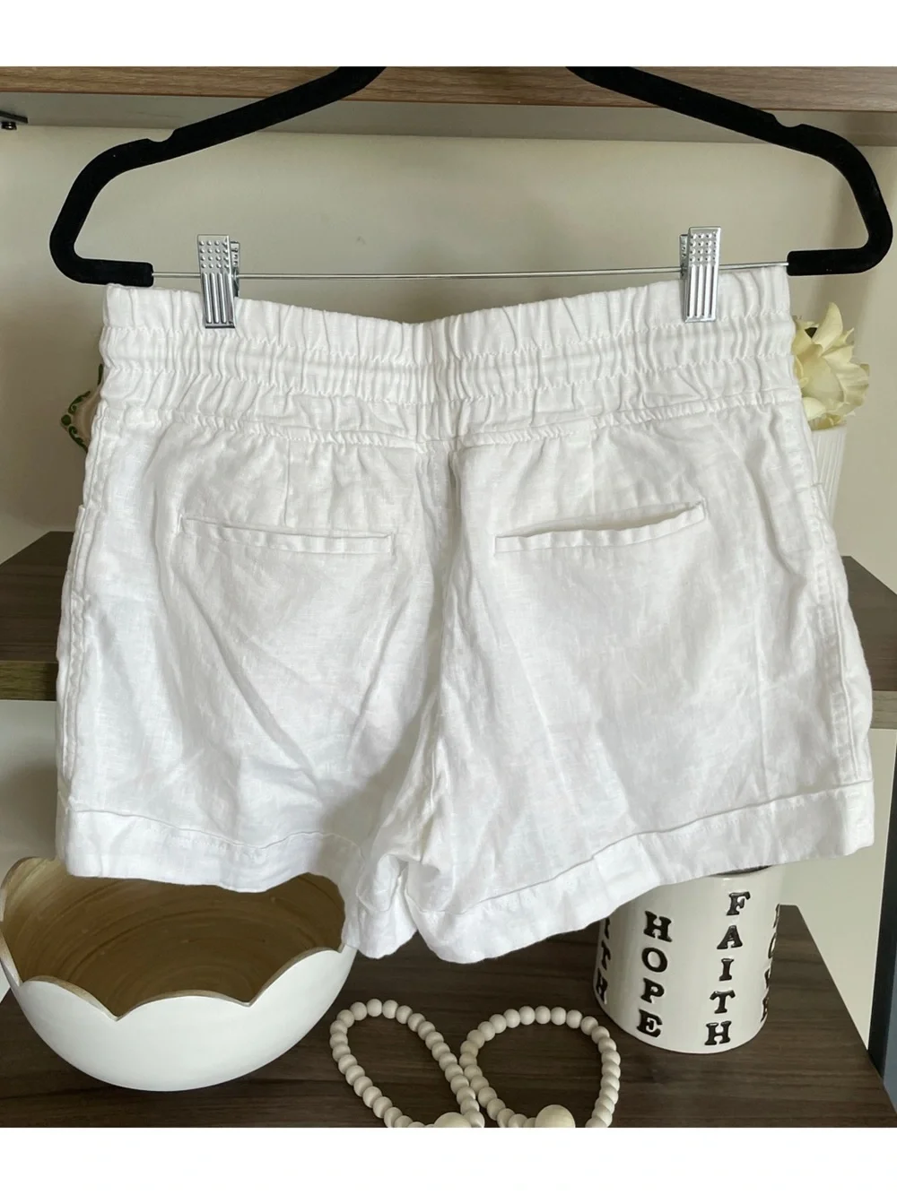NWOT Women's Athleta Cabo Linen Short White Drawstring, Size 4